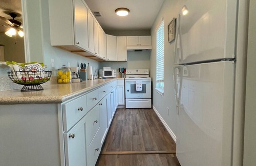 Aransas Pass House | Tequila Sunrise Getawaynn