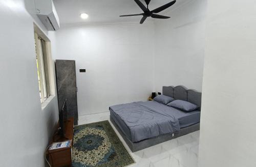 Dungun District House | Teratak Adamia Roomstay 03
