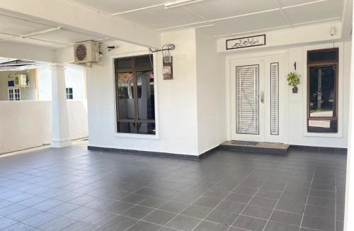 Kubang Sawa House | Teratak Orked