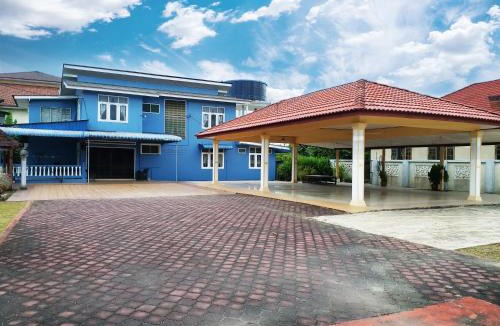 Kampung Kubang Parit Villa | Teratak Orkid