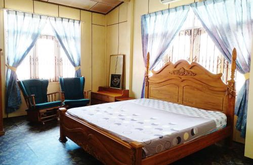 Kampung Kubang Parit Villa | Teratak Orkid