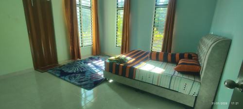 Peringat House | TERATAK SINGGAH AmrieJie