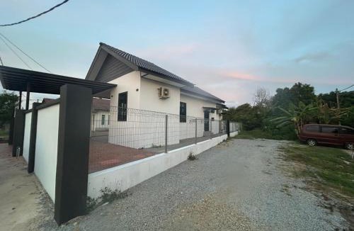 Kampung Nibung House | TeratakAA Homestay