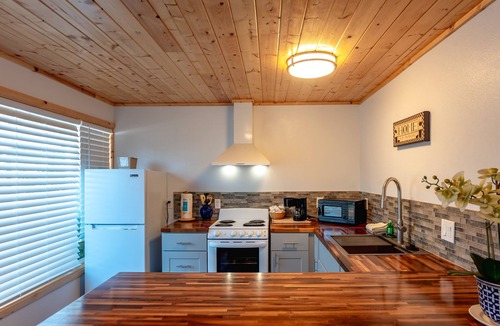 Netarts Hotel | Terimore Bayfront Inn