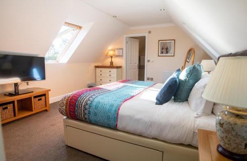 Hawkinge House | Terlingham Lane Cottage