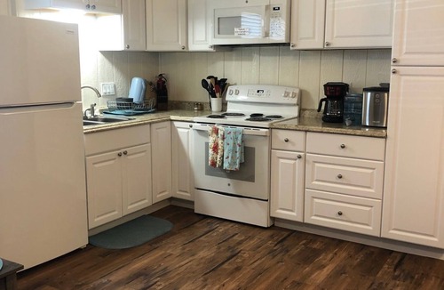Brewster County Apartment | Terlingua Casita de Chiles Barndominium