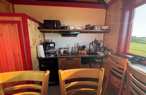 Cap-Bateau Cabin | Terra Experience