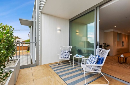 Ocean Grove Apartment | Terrace Getaway-12pm winter check out!