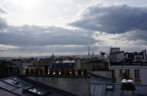 17th Arrondissement Apartment | ⭐ Terrace Apartment: 360° Eiffel Tower & Montmartre View – Jul 30-Aug 15