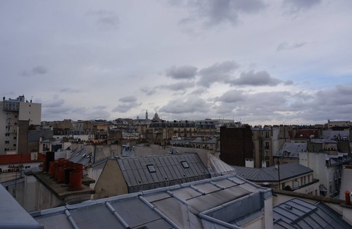 17th Arrondissement Apartment | ⭐ Terrace Apartment: 360° Eiffel Tower & Montmartre View – Jul 30-Aug 15