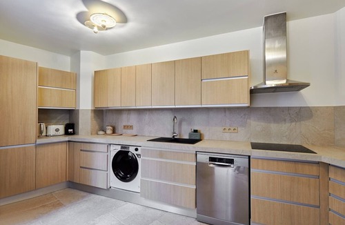 Porte-Dauphine Apartment | Terrace apartment Trocadero Eiffel Tower by Studio Prestige