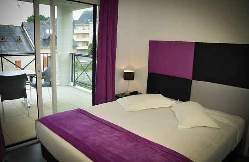 La Baule-Escoublac Hotel | Terrace Apt w/Pool Near La Baule Beach & Thalasso Center