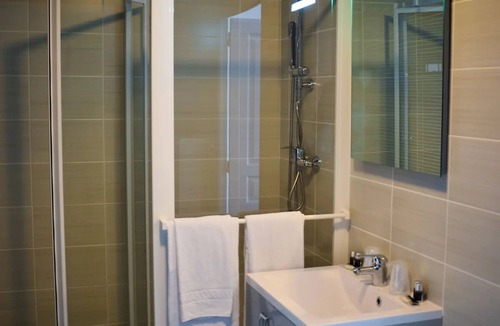 La Baule-Escoublac Hotel | Terrace Apt w/Pool Near La Baule Beach & Thalasso Center