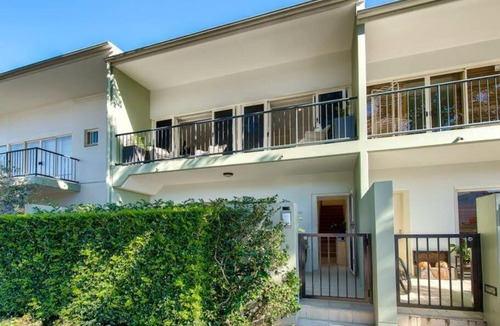 West End House | Terrace Home Steps From The River