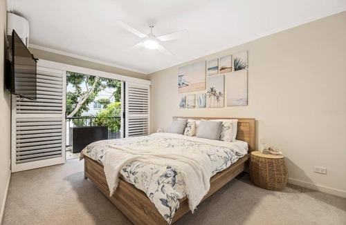 West End House | Terrace Home Steps From The River