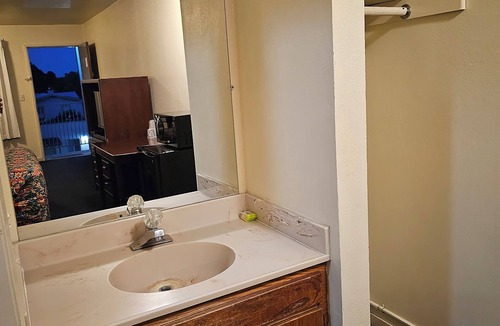 Richmond Annex Hotel | Terrace Inn and Suites