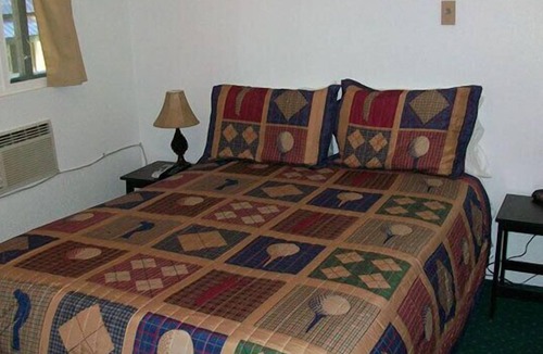 Garden Valley Hotel | Terrace Lakes Resort