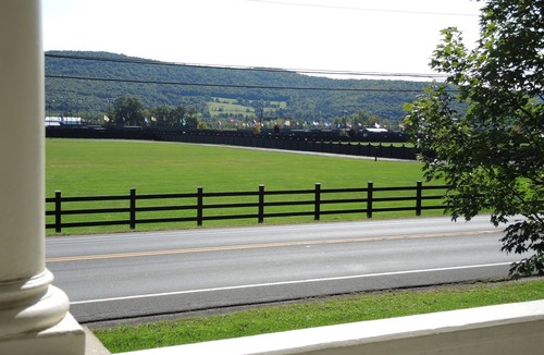 Cooperstown House | Terrace Lawn Awesome location 1/2 mile to Dreams Park, 5 bdrm home, shared pool