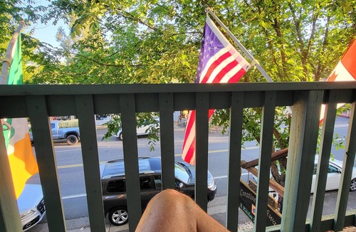 Murphys Apartment | Terrace On Main Street