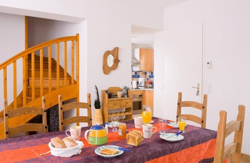 Saint-Jean-de-Monts Villa | Terrace, parking, tv, 85-98m², Saint-Jean-de-Monts
