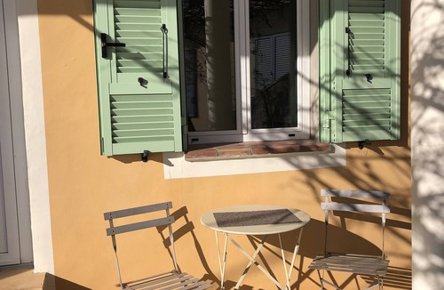 Menton Apartment | Terrace with stunning sea view and pergola with vines