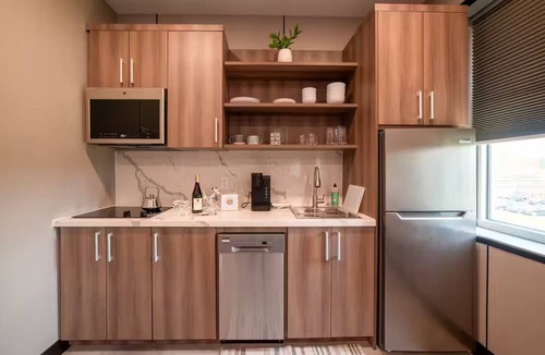 Binghamton Apartment | TerraCotta loft, walk to Binghamton University