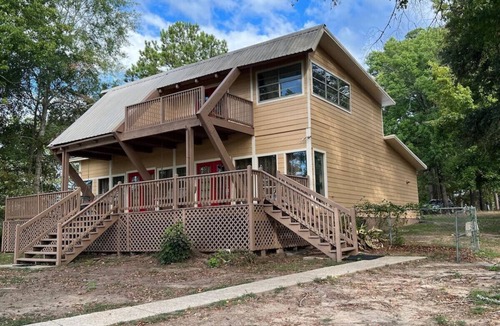 Negreet House | TerraLargo A Family Friendly Getaway Sleeps 10