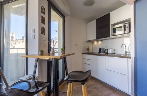 Ecusson Apartment | Terrasse en ville - Première conciergerie