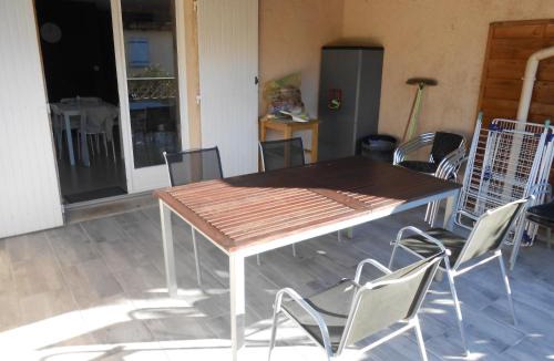 Quissac Apartment | Terrasse & Soleil à Quissac Gard Cosy & Calme