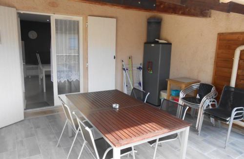Quissac Apartment | Terrasse & Soleil à Quissac Gard Cosy & Calme