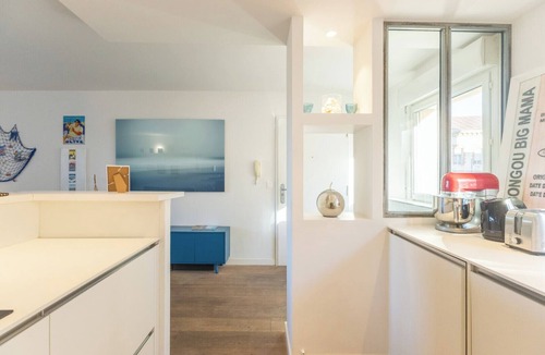 7th Arrondissement Apartment | Terrasse vue mer T2 cosy & calme à Endoume- Climatisation – Marseille 7ᵉ