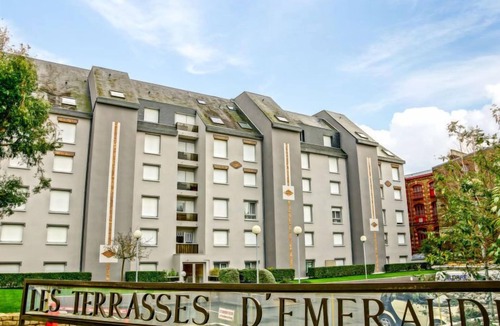 Dinard Apartment | Terrasses d'Emeraude by Interhome