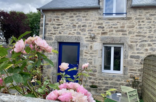 Quevert House | "Terre et Mer" Breton house located at the gates of Dinan-12 km from the sea