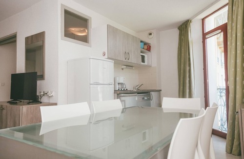Allevard Apartment | Terres de France - Appart'Hôtel Le Splendid