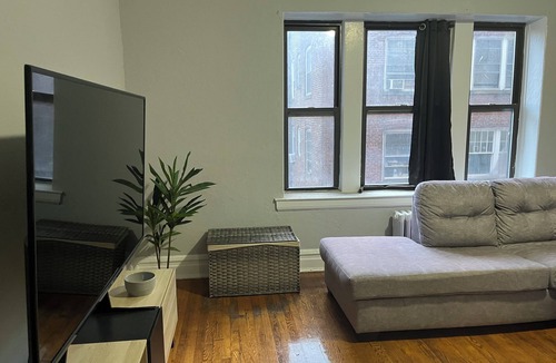 East Orange Apartment | Terrific 1-bedroom apartment in charming East Orange perfect for stays