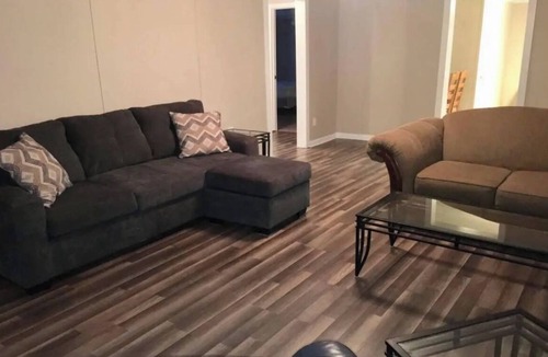 Sulphur Apartment | Terrific 2-bedroom apartment with AC in Sulphur