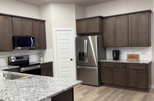 Lubbock House | Terrific 4-bedroom house in lively Lubbock, that’s home away from home!