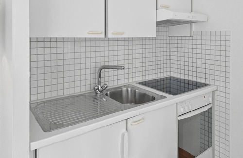 Hochschulen Apartment | Terrific studio in the city centre (Art 2)