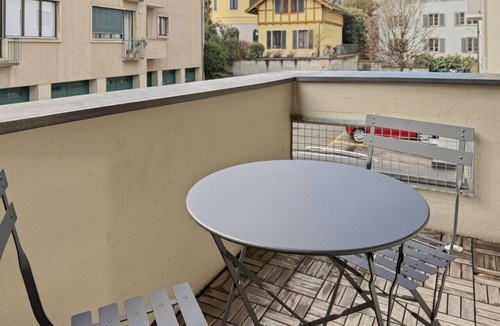 Hochschulen Apartment | Terrific studio in the city centre (Art 2)