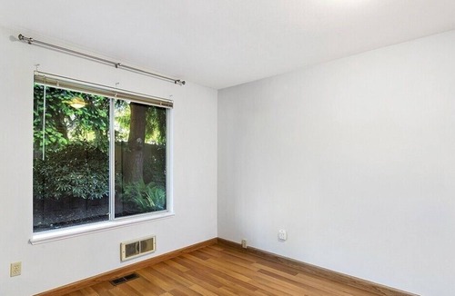 Somerset Other | Terrific Townhouse