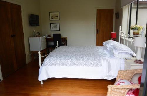 Orakei Bed & Breakfast | Terry and Cindy's Bed and Breakfast