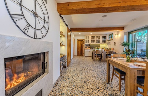 Cujica Krcevina Hotel | Tesla's Gastro House Plitvice