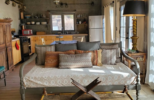 Chupadero House | Tesuque Hills Rural Gem