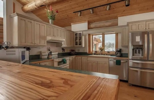 Tetonia House | Teton Homestead: Ultimate Teton View Log Cabin
