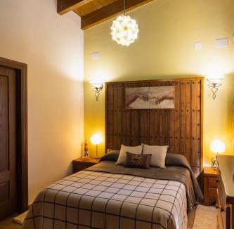 Linyola House | TEULERIA DE LINYOLA Relax SPA