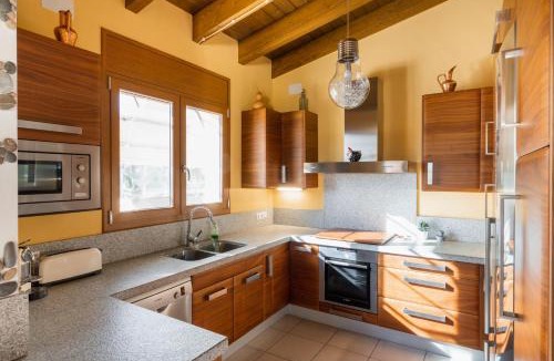 Linyola House | TEULERIA DE LINYOLA Relax SPA
