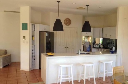 Tewantin House | Tewantin Oasis - Quiet & Secluded