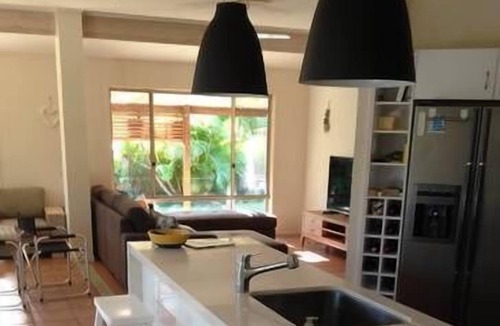 Tewantin House | Tewantin Oasis - Quiet & Secluded