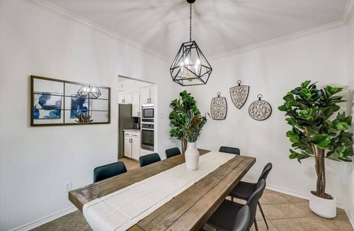 Rowlett House | Texan 5/3 Oasis - Hot tub, Pool, Cinema Room