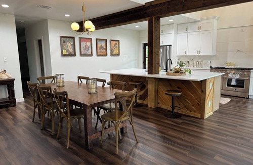 Alvin House | Texas Barn home